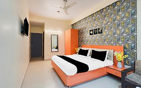 Super Townhouse Maithli Marg Sector 55 Formerly Red Roof